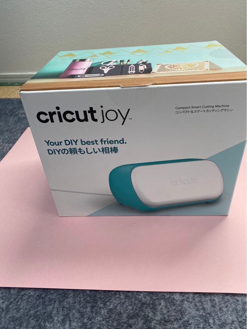 cricut カッティングマシーン