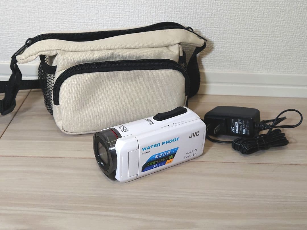 JVC Everio 防水防塵ビデオカメラ（バッグ付）
