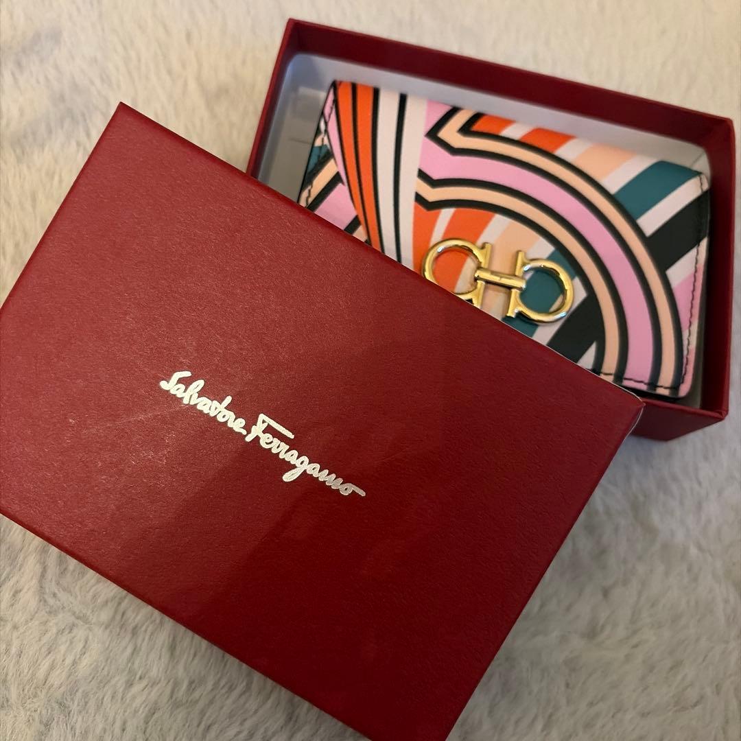 サルバトーレフェラガモ ガンチーニ コンチネンタルウォレット 新品