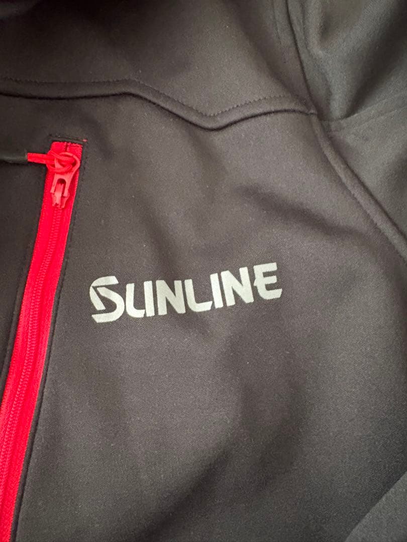 SUNLINE フード付きパーカー ブラック/レッド