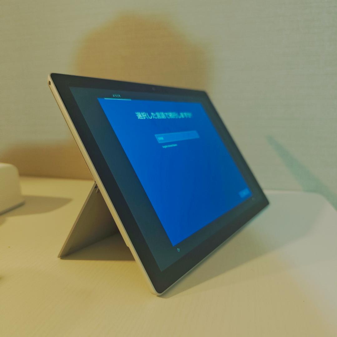 Microsoft Surface Pro 1796 (第5世代)