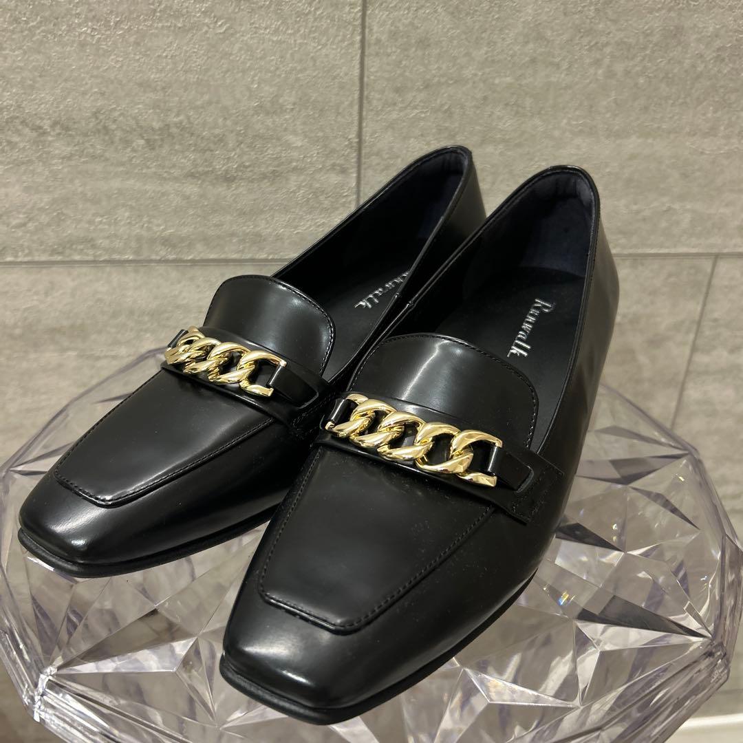 新品　未使用　アシックスブラックローファー ゴールドチェーン装飾　24.5cm