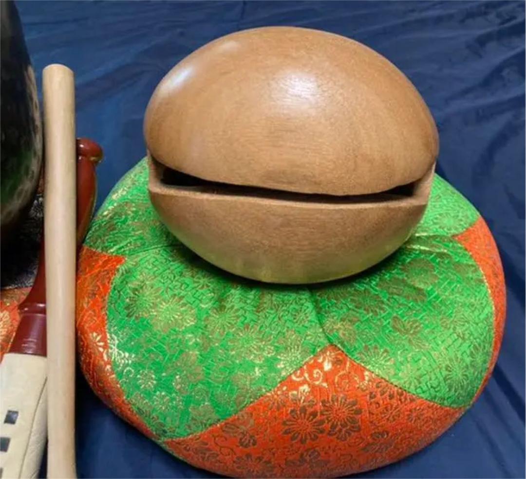 木魚と鐘　座布団一式