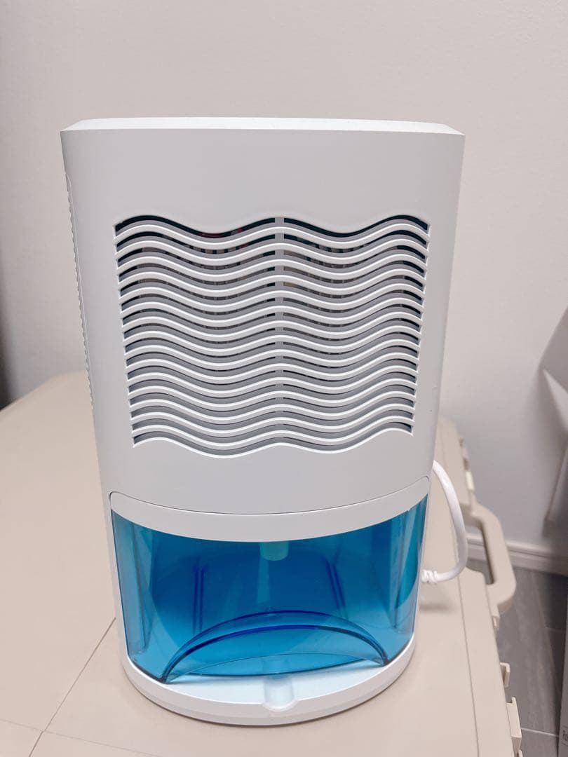 ✦除湿器 小型 除湿機 コンパクト 2000ml 大容量 ホワイト 20畳