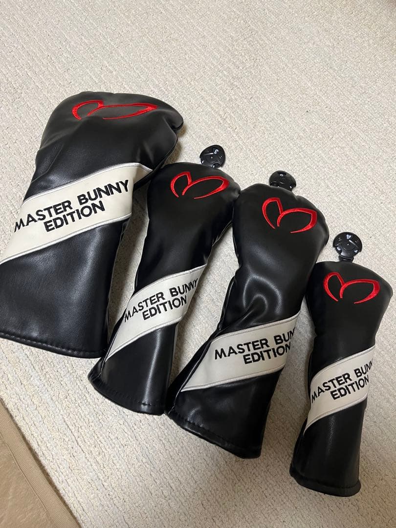 MASTER BUNNY EDITION キャディバッグ ヘッドカバー付き