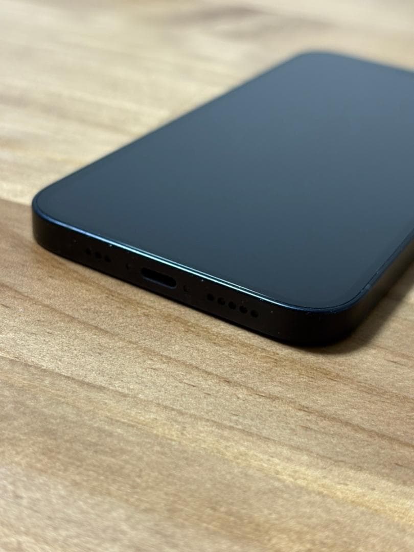 iPhone12 64GB ブラック SIMロックあり 初期化済み 箱、付属品付