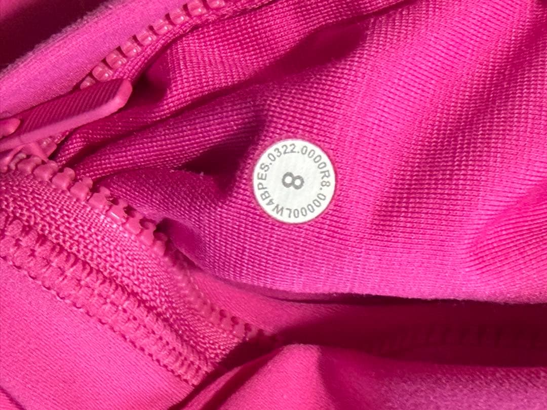 【美品】ルルレモン　フーディー　difineジャケット　ピンク　サイズ8