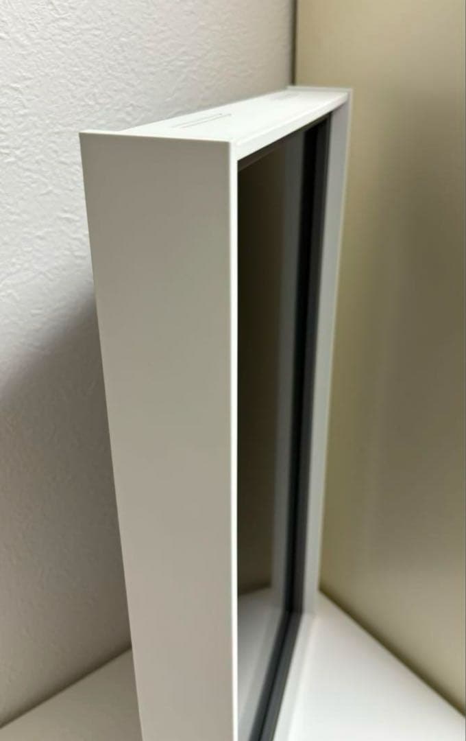 ディスプレイ・モニター本体 Atmoph Window2 Basic / White