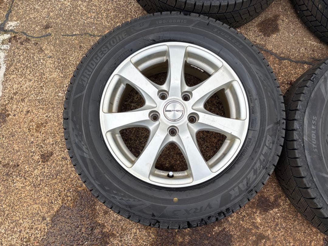 ①195/65R15 スタッドレスタイヤ アルミ付4本 15インチ ブリザック