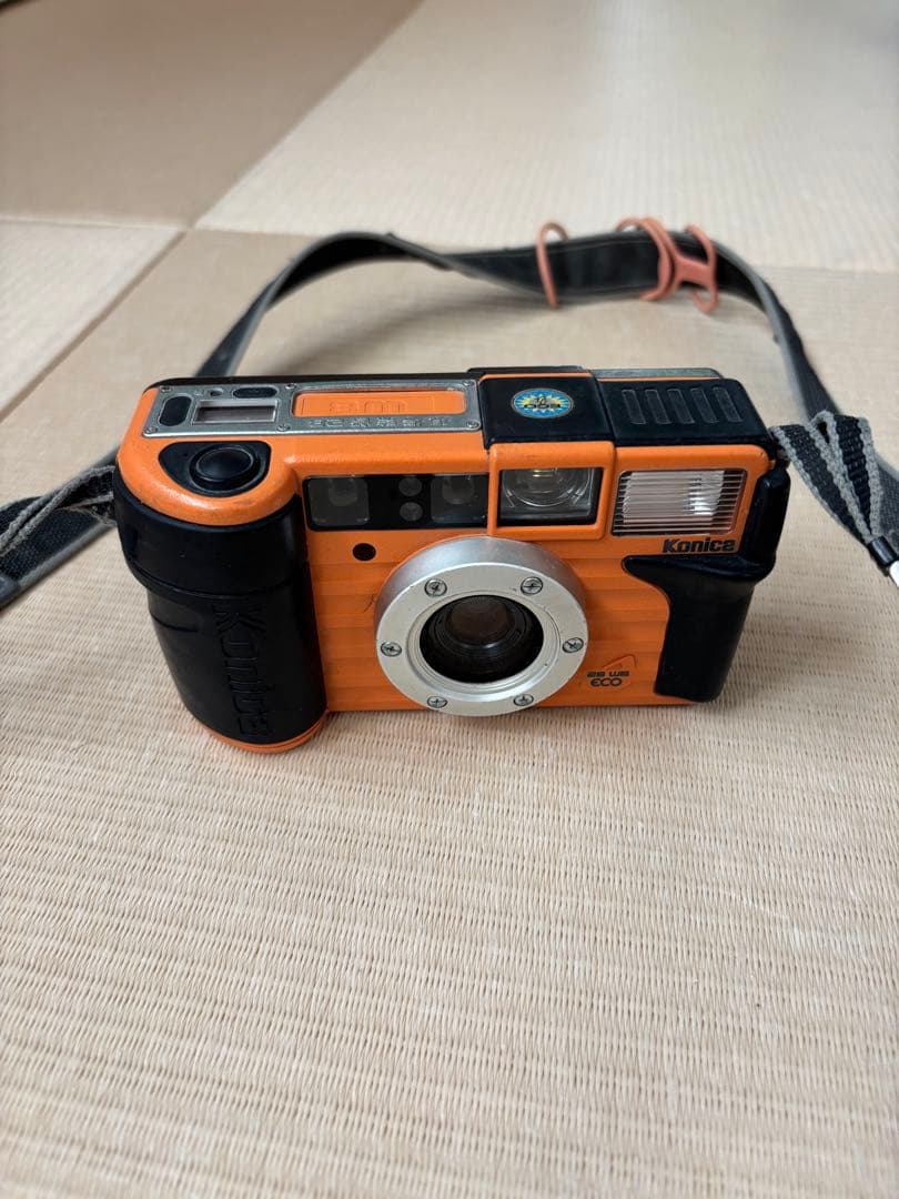 ◎コニカ 現場監督 28 WB ECOオレンジ フィルムカメラ