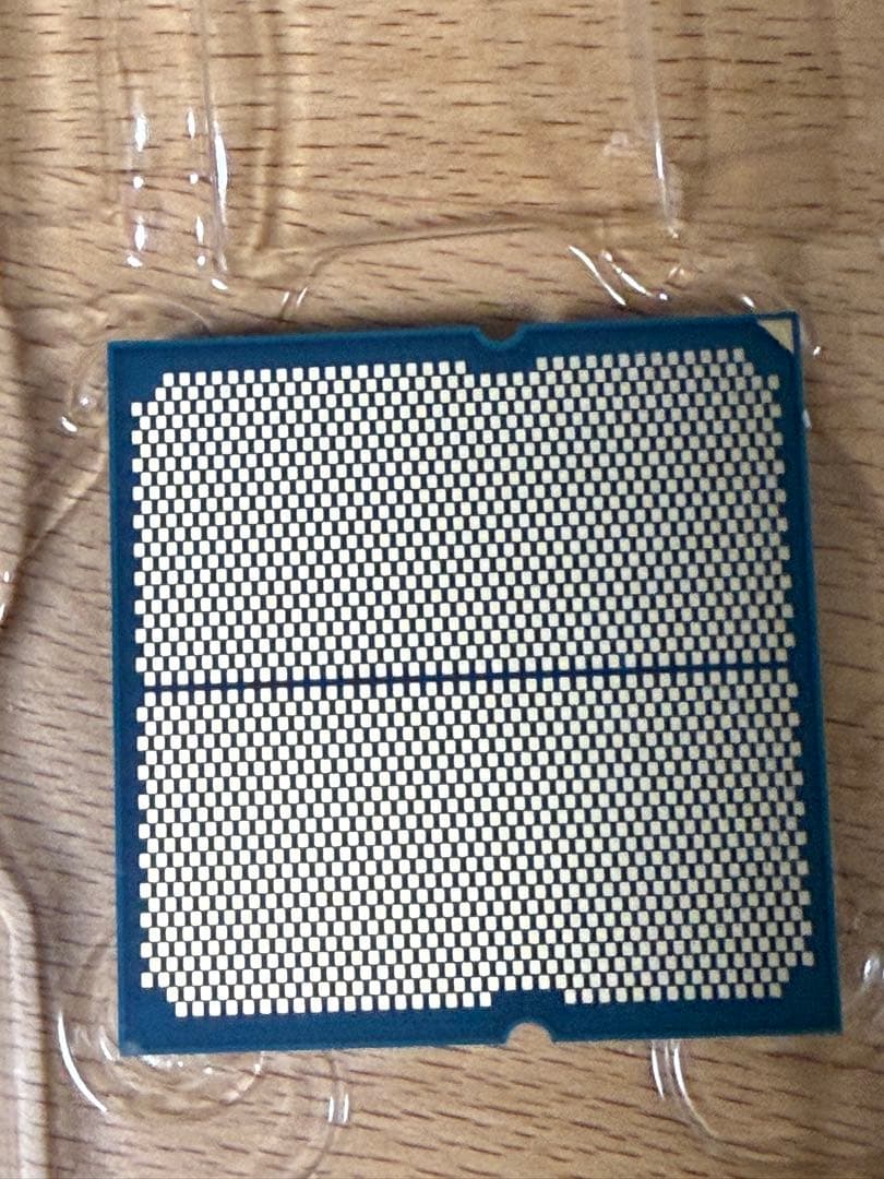 q*q様 AMD Ryzen 7 9700X CPU