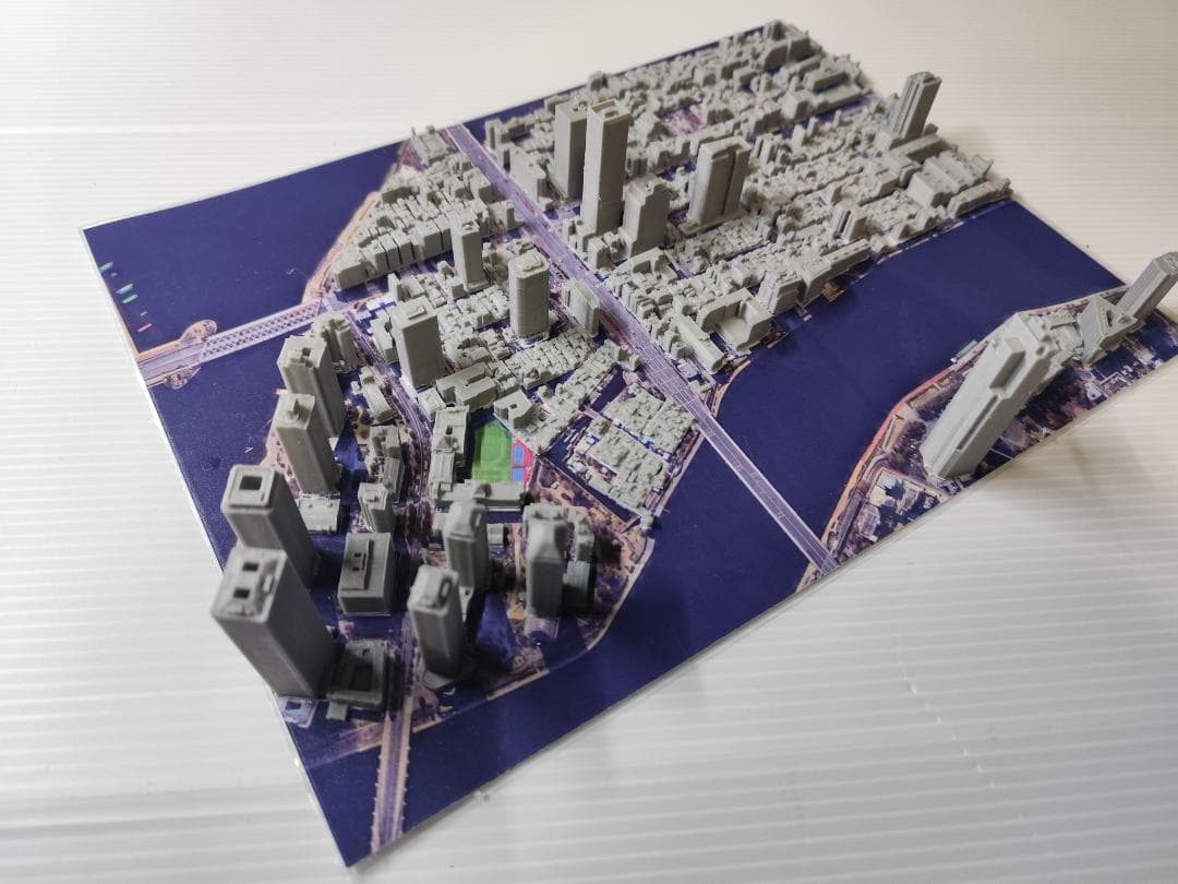 淳*次様 佃　月島　聖路加タワー周辺　都市模型　(透明ケース付)