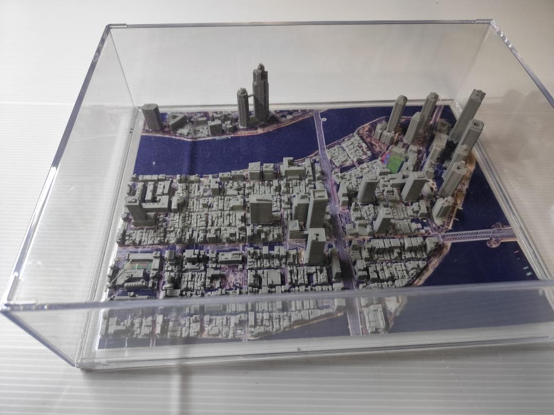 淳*次様 佃　月島　聖路加タワー周辺　都市模型　(透明ケース付)