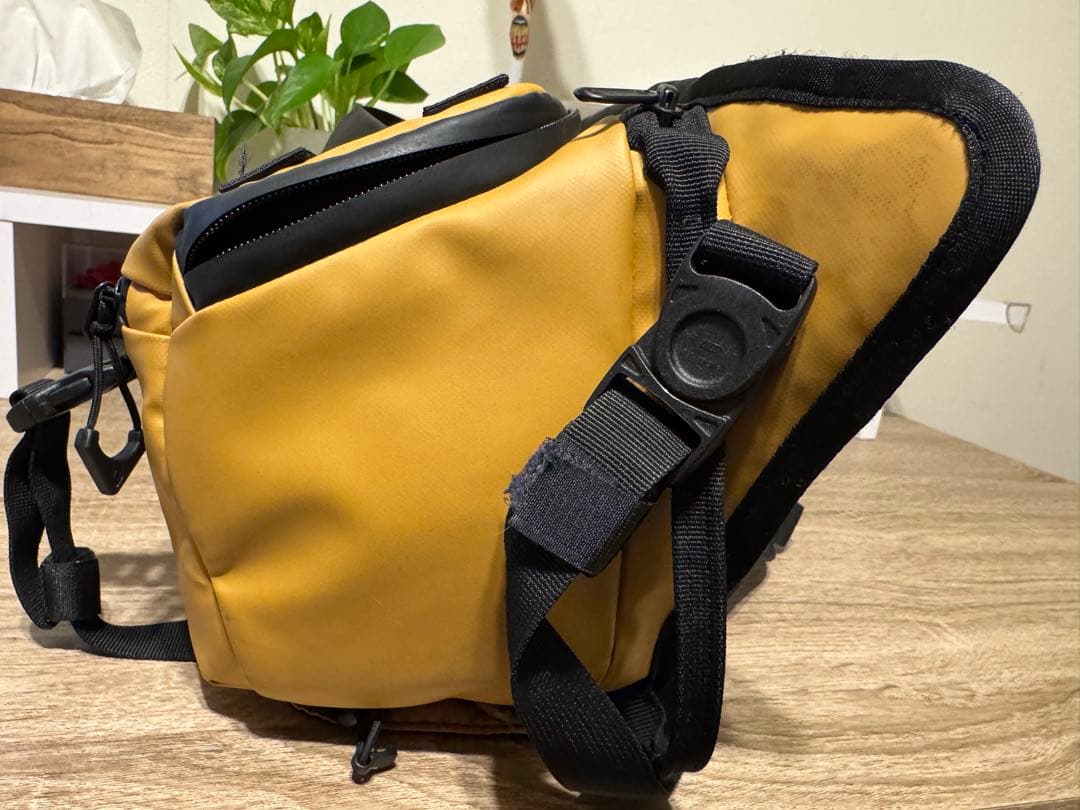 国内正規品　WANDRD ワンダード ローグ スリング 9L SLG9-DY-1