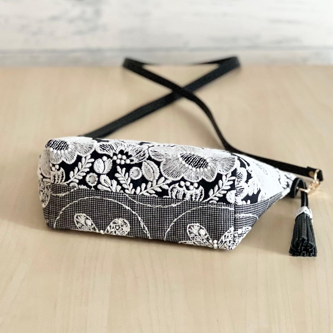 smile flowerとforest wingショルダーMB509-181