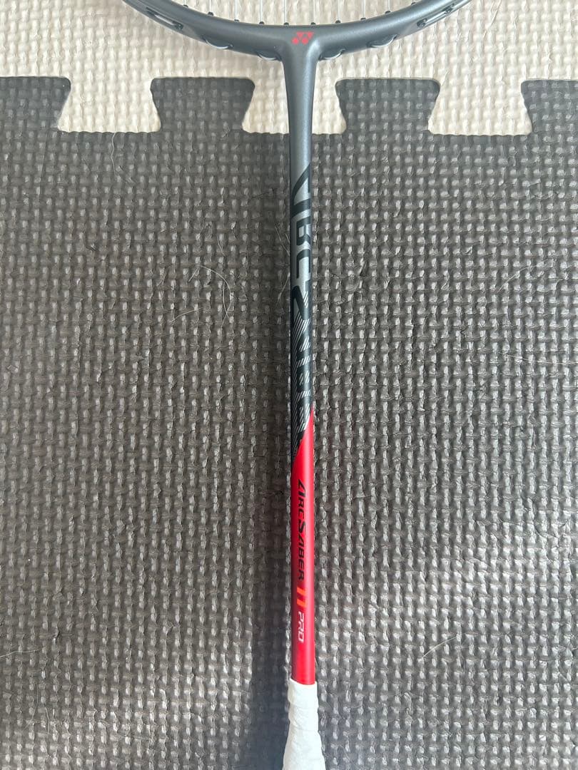 超美品　YONEX アークセイバー11プロ　4ug5