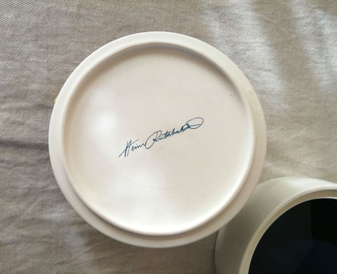 Heini Riitahuhta ヘイニリータフフタ【２羽のTITI付きジャー】