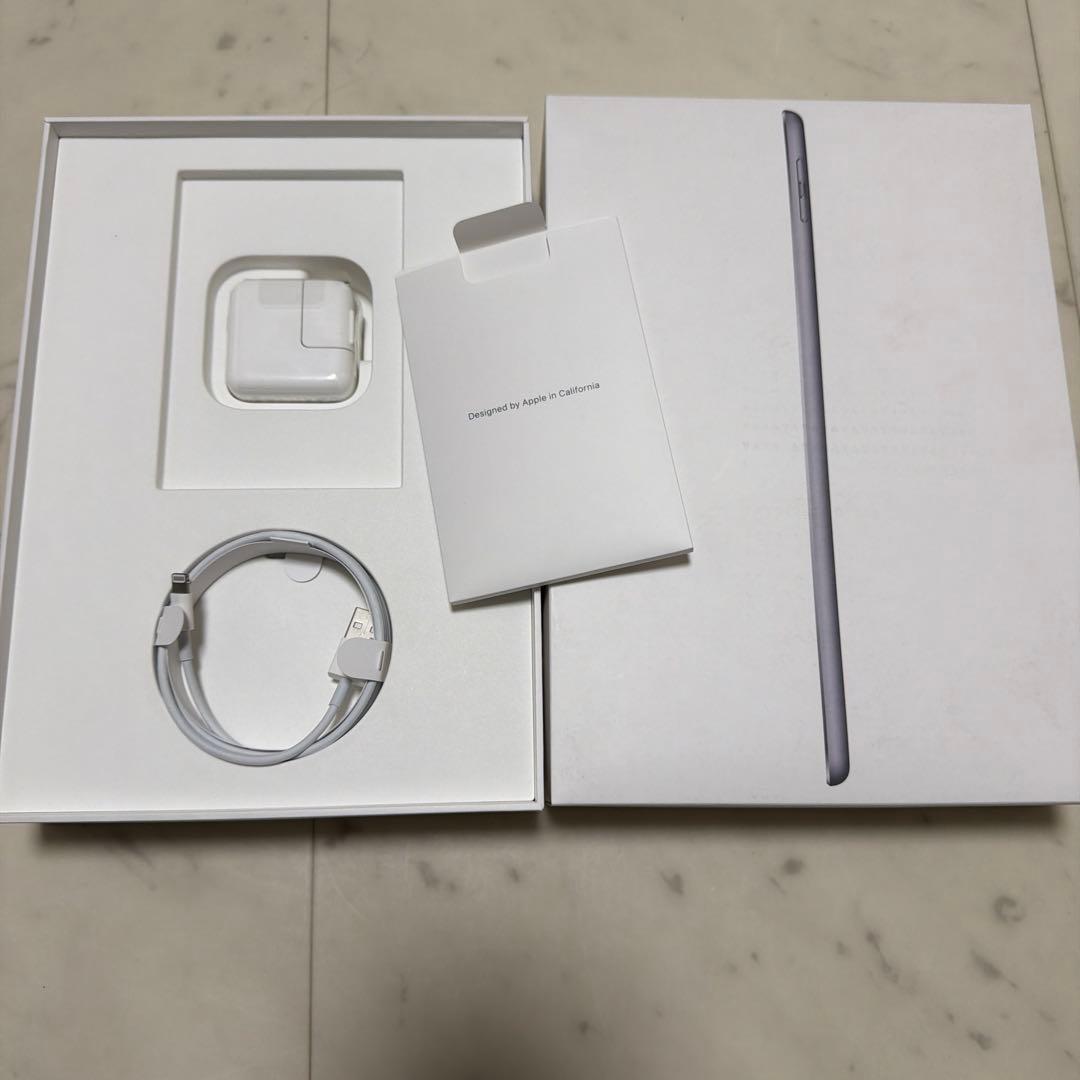 iPad 6世代 無印 32GB Wi-Fi版 MR7F2J/A シルバー