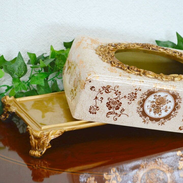 輸入雑貨　シノワズリ　『薔薇のティッシュBOX』　ゴールド　薔薇柄　リビング