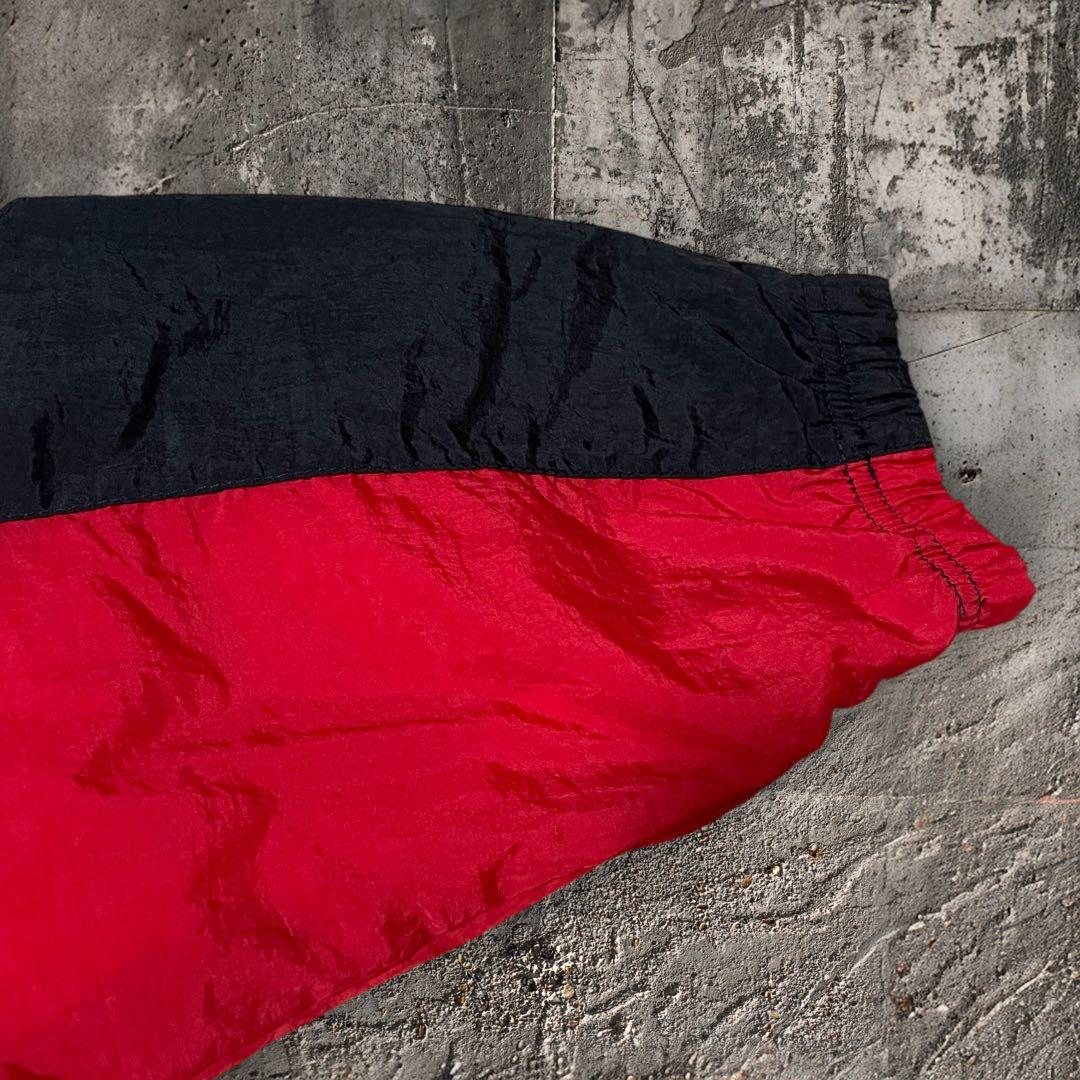 激レア90sReebokナイロンジャケット バックロゴ刺繍ロゴ古着ヴィンテージ