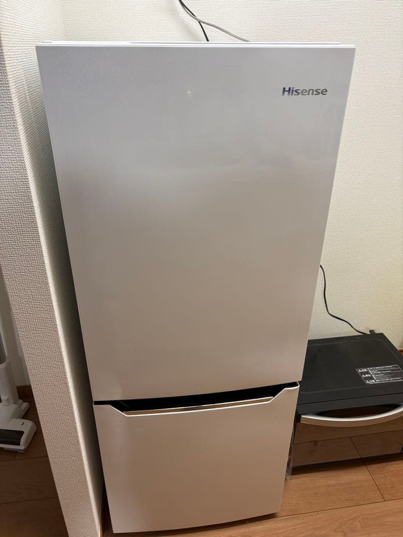 ハイセンス 冷蔵庫 パールホワイト HR-D15C 2ドア 右開き 自動霜取り