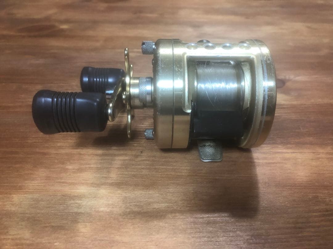 SHIMANO カルカッタ201XT