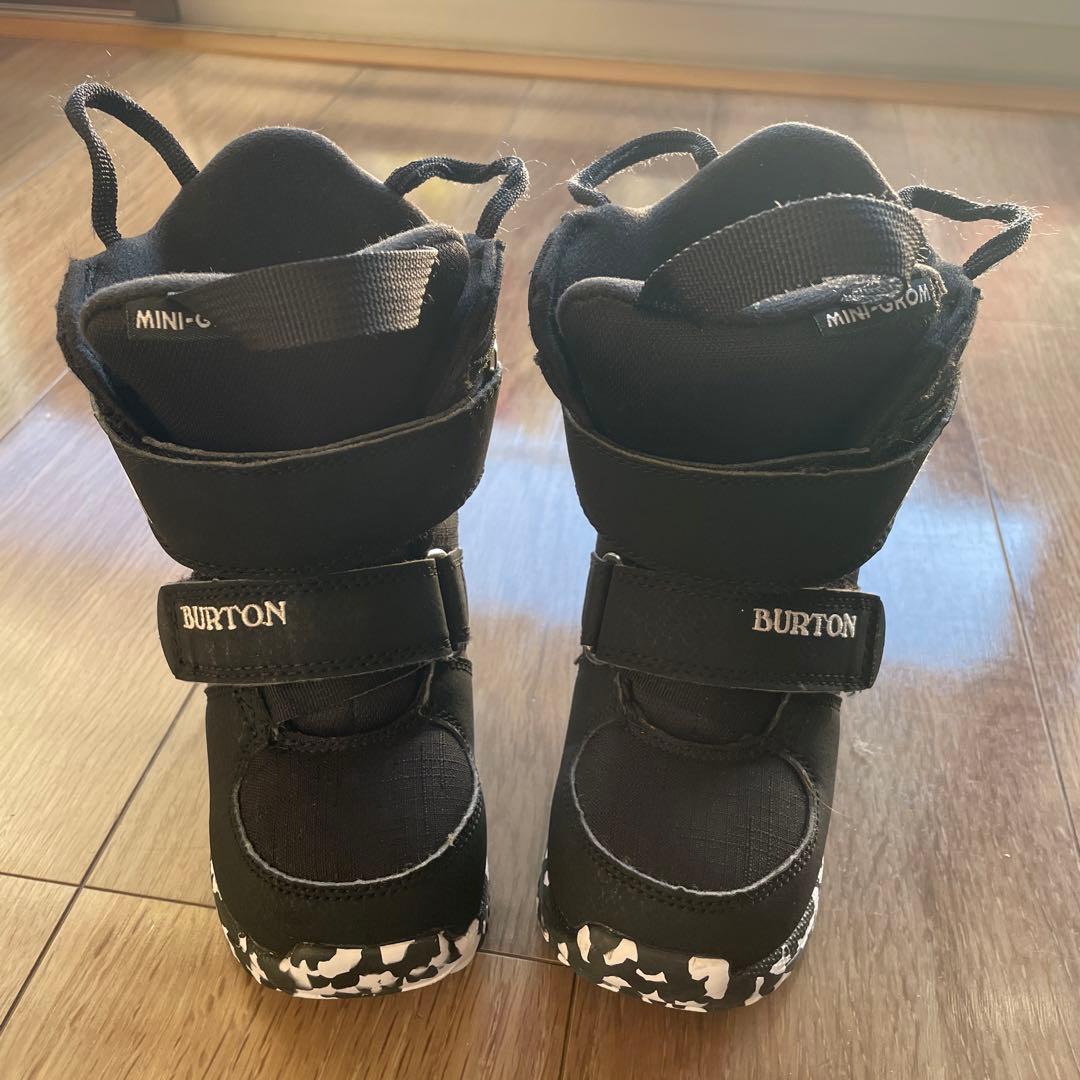 キッズ　スノーボードブーツ　バートン