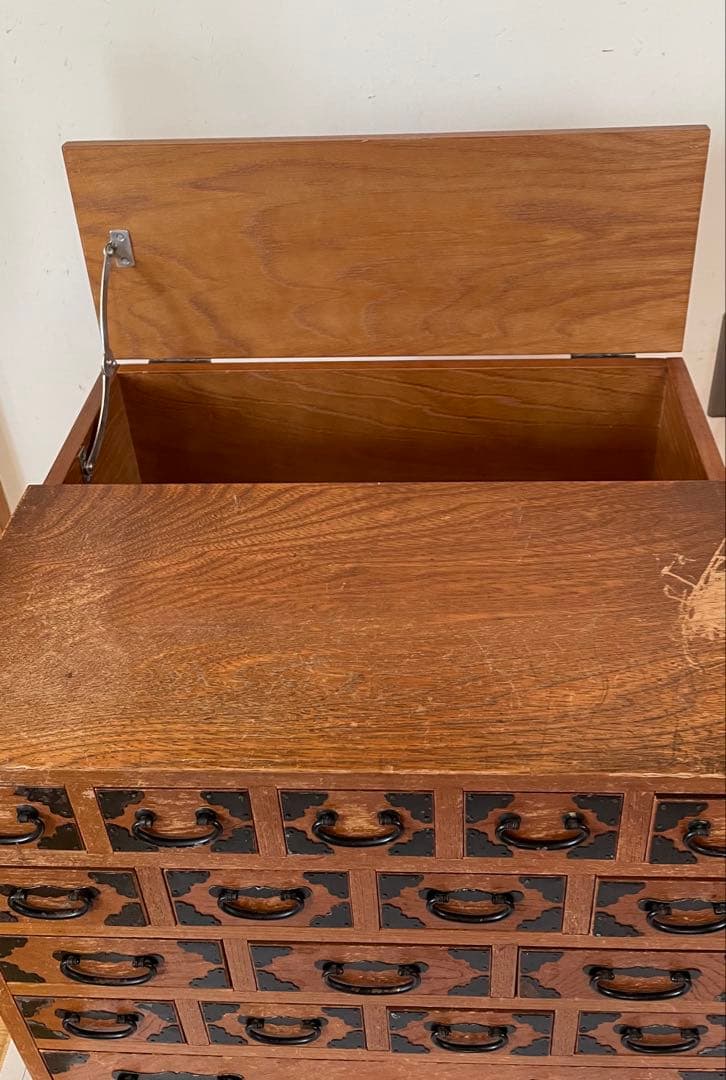 昭和レトロ　木製引き出し式箪笥 17個　薬入れ エコメルカリ便お願い致します