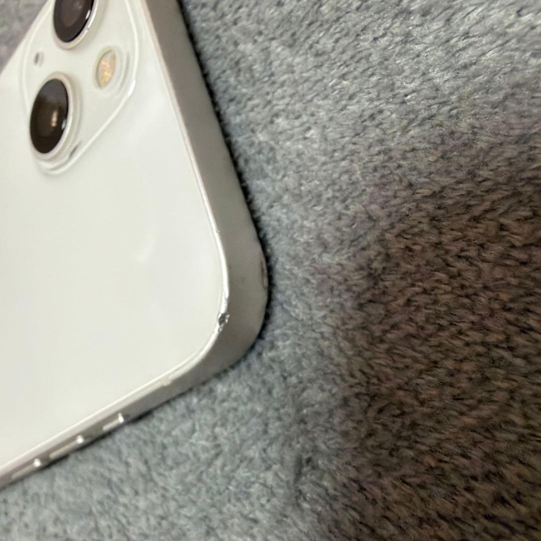 Apple iPhone 13スターライト本体　256GB