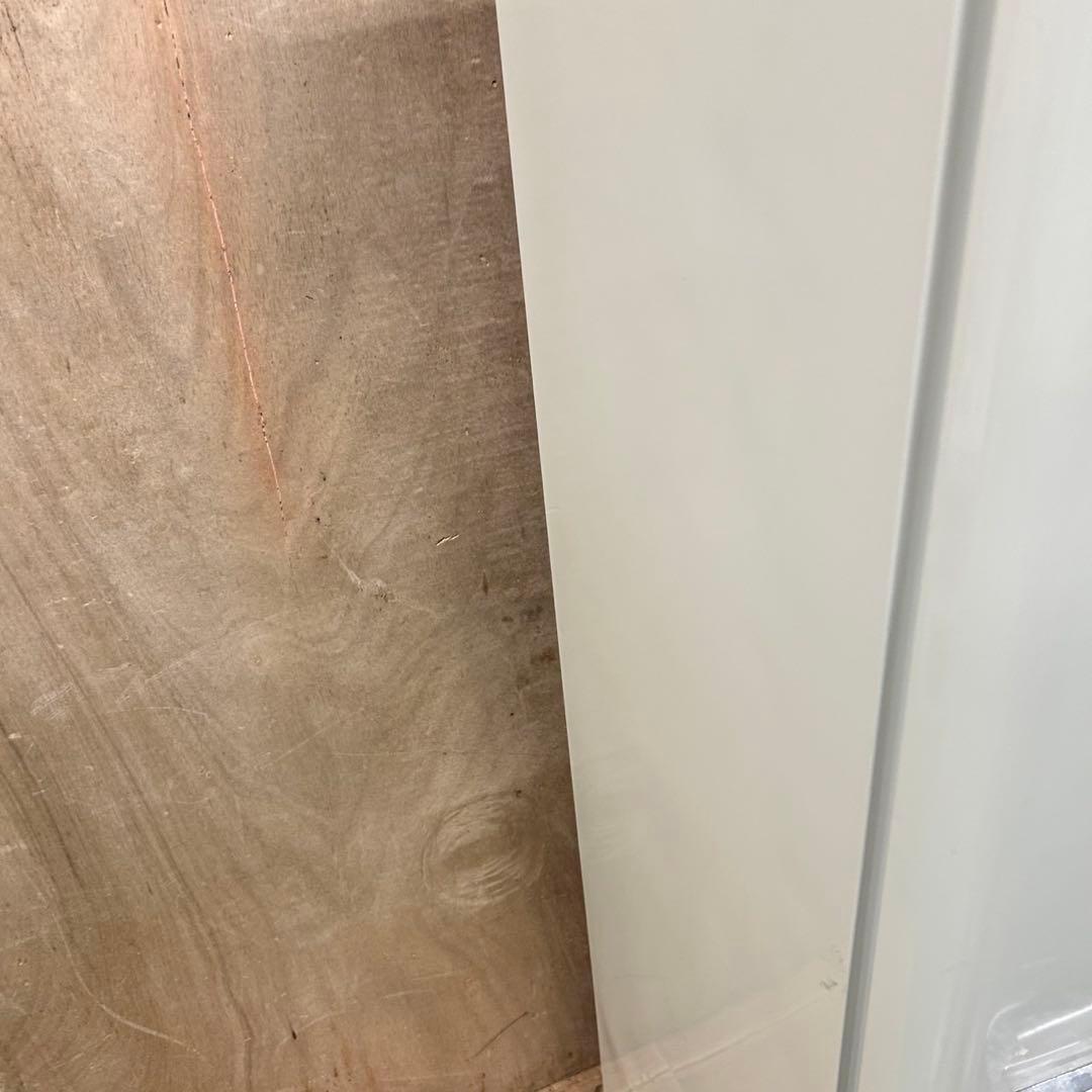 713 2023年製　レトロデザイン　冷蔵庫　単身用　130L 小型　一人暮らし