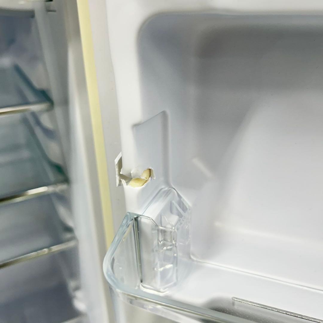 713 2023年製　レトロデザイン　冷蔵庫　単身用　130L 小型　一人暮らし