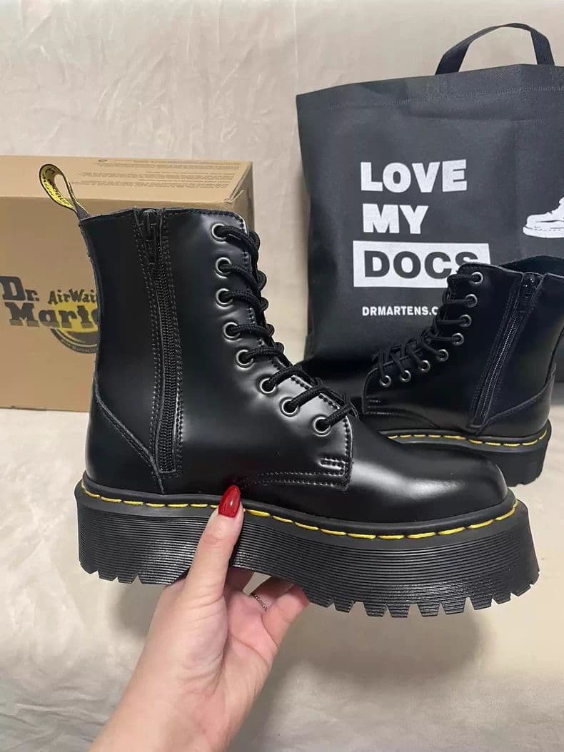 Dr.Martens 厚底 8穴 ハイカット マーチンブーツ レディース24cm
