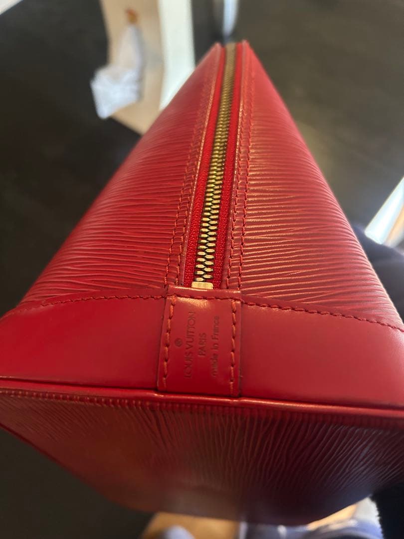 Louis Vuitton エピレザー ボストンバッグ レッド