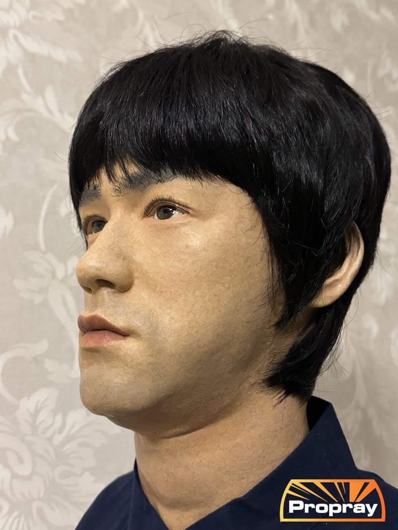 y*i様 ブルース・リー Bruce Lee 燃えよドラゴン 等身大 Neca