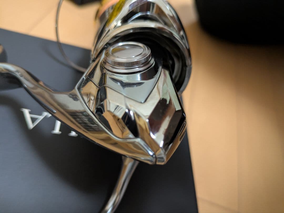 今月で出品取り消しシマノステラ2500SHG