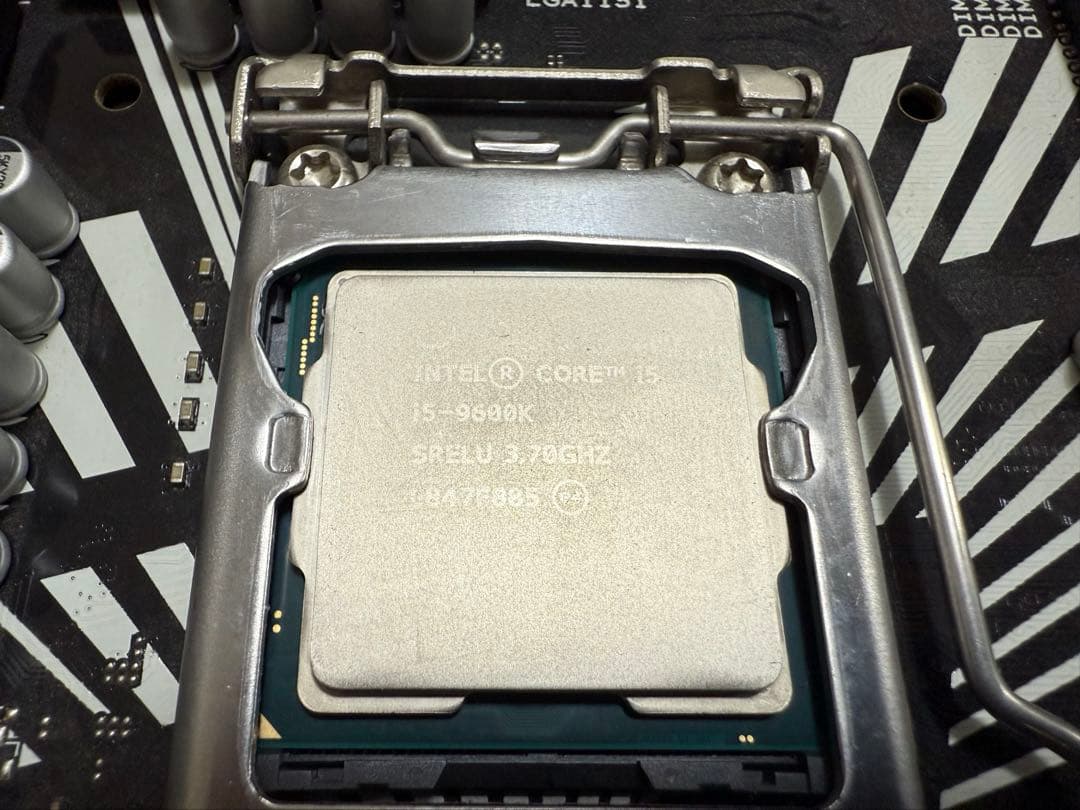 INTEL Core i5 9600Kマザーボードセット