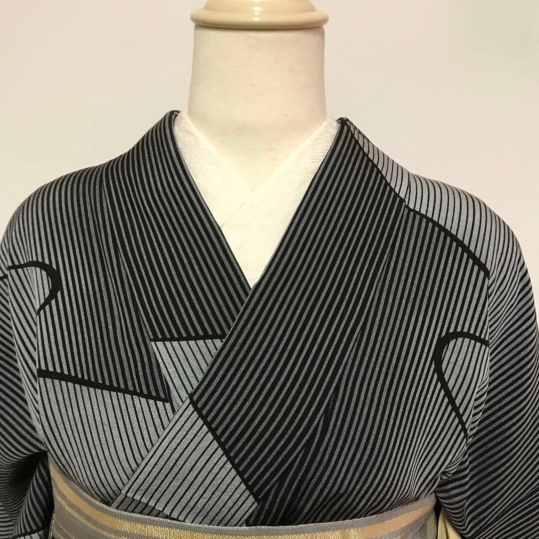 総柄のかっこいい着物　縞　流水　グレー　ブラック　パーティ　やまと謹製⭐️