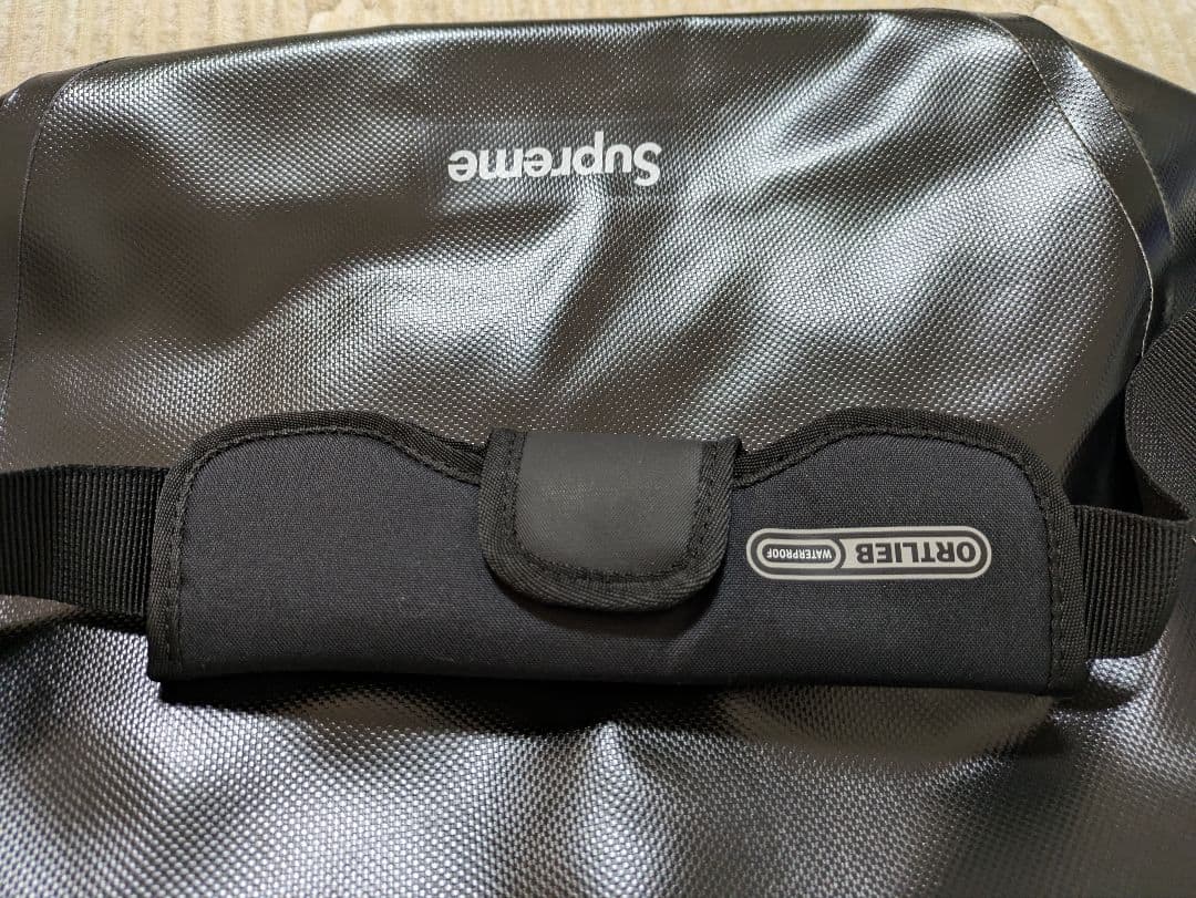 G*a様 SupremeORTLIEB Small Messenger Bag