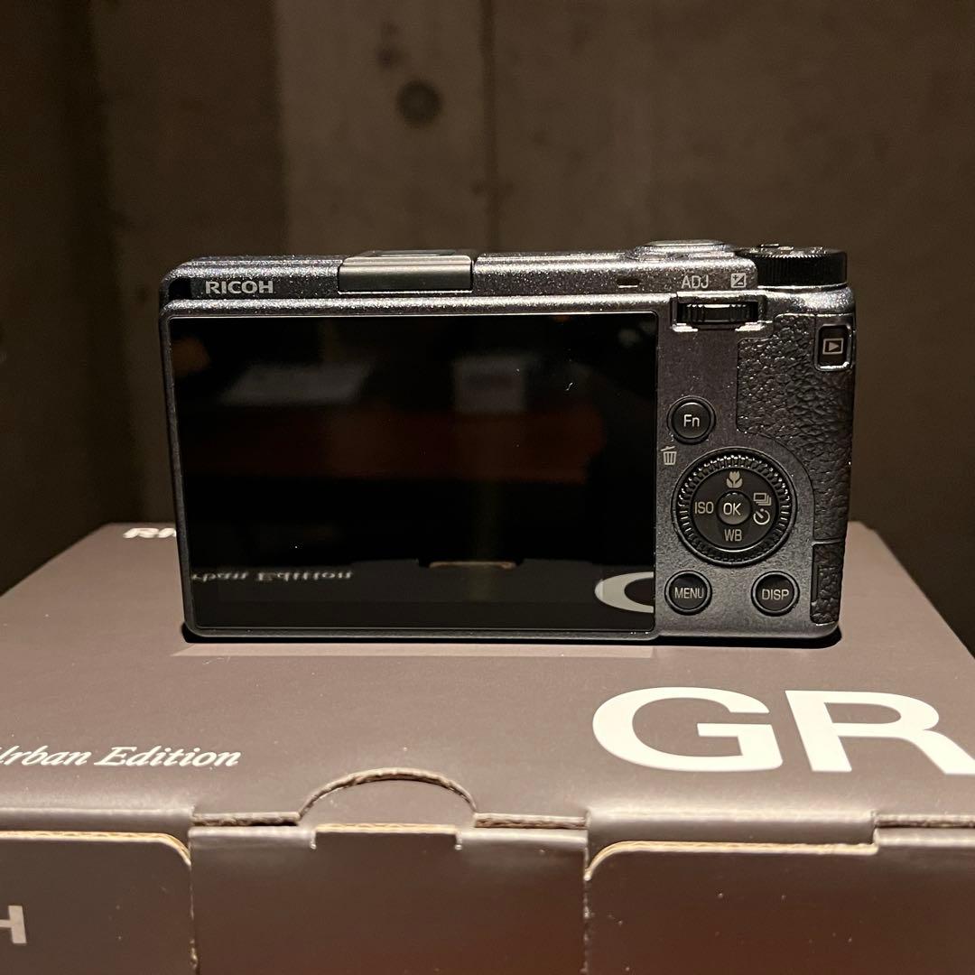 ☆新品！RICOH GR IIIx Urban Edition おまけ付き！☆