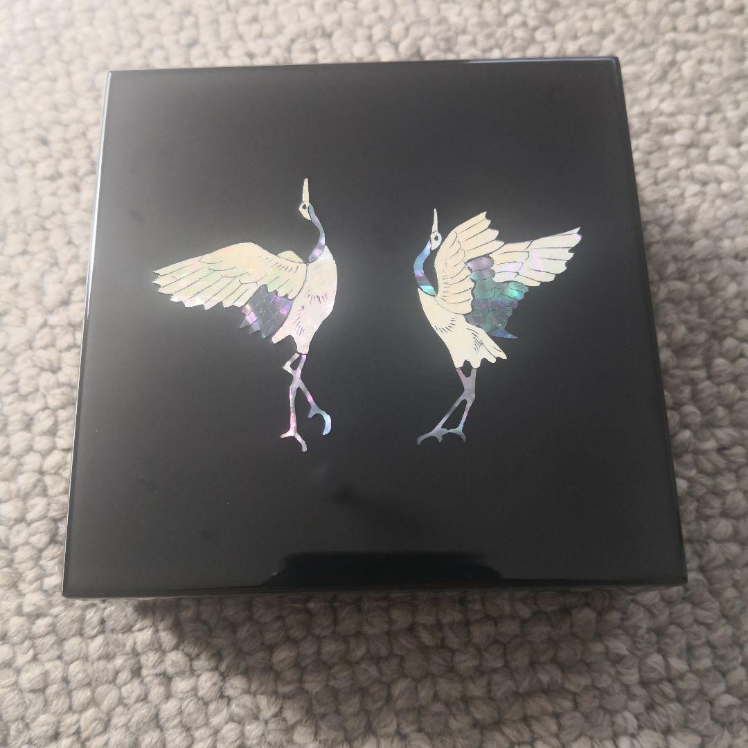 漆器 鶴のデザイン アクセサリーボックス