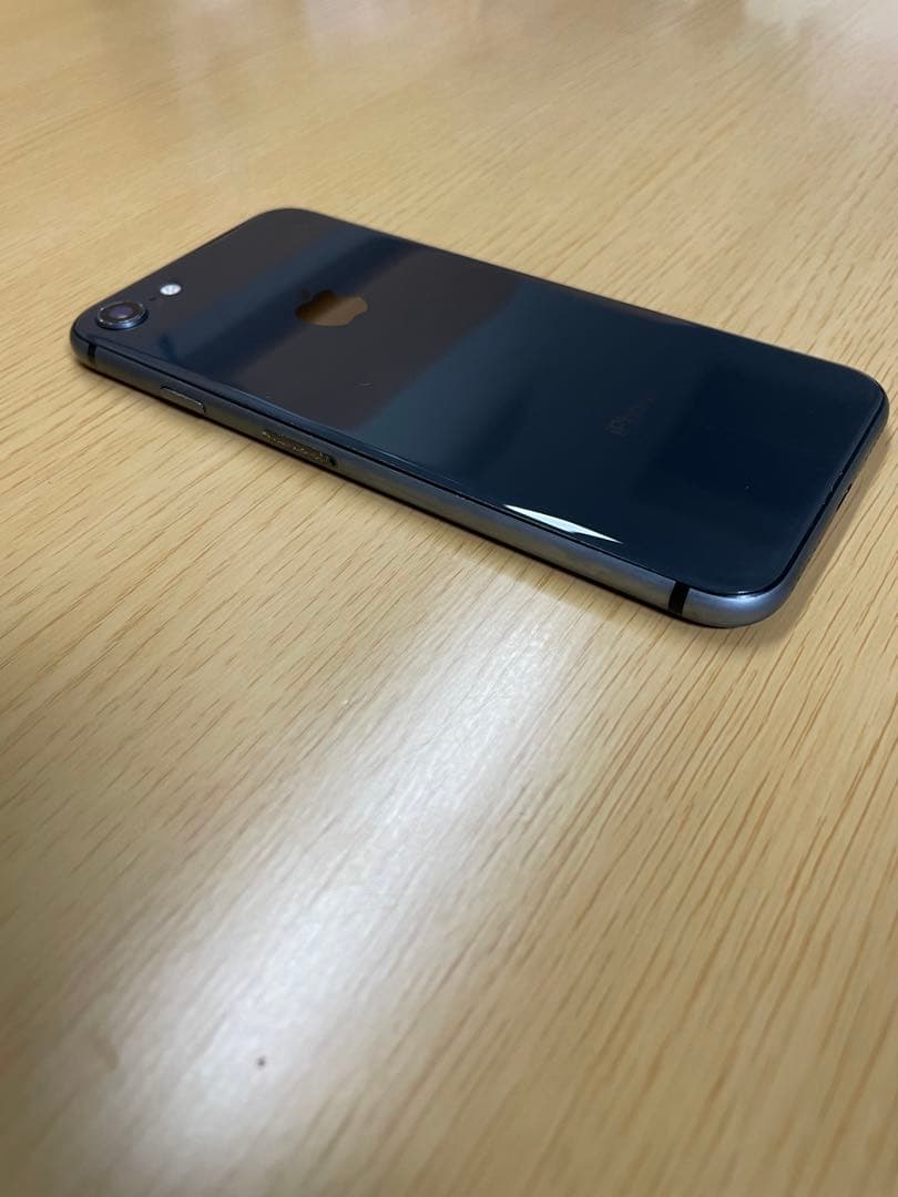 Apple iPhone 8 ブラック 64GB