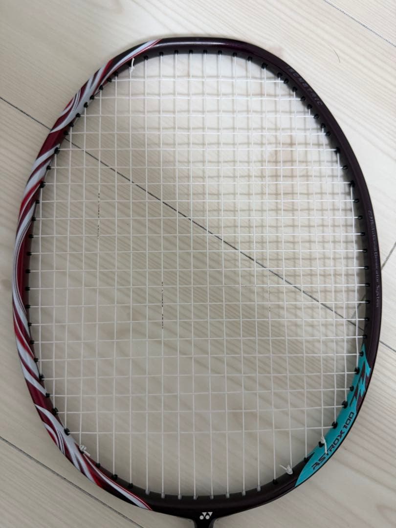YONEX アストロクス100zz 美品ASTROX 100ZZ クレナイ