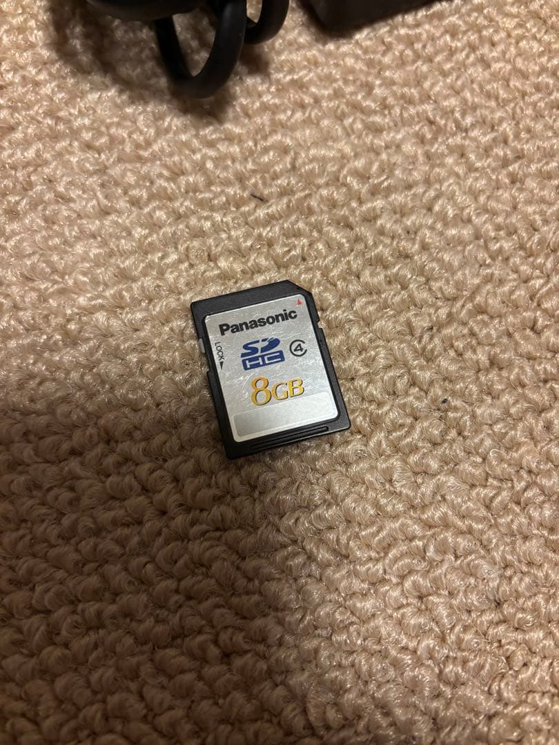 Nikon D60 デジタル一眼レフカメラ 【カードリーダー付き】