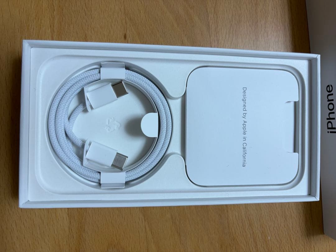 iPhone15 128GBブラック 本体　SIMフリー　ios26 残債無し