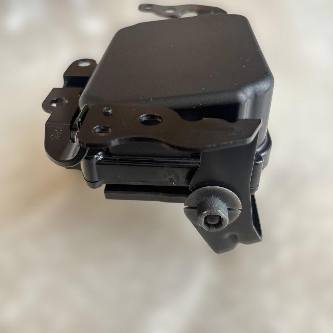 トヨタ 純正　88210-48071 プリウス　ハリア　プリクラ ミリ波レーダー