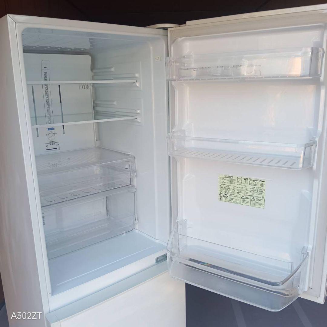 C07D2 送料設置無料　SHARP　人気モデル　大型冷蔵庫　271L