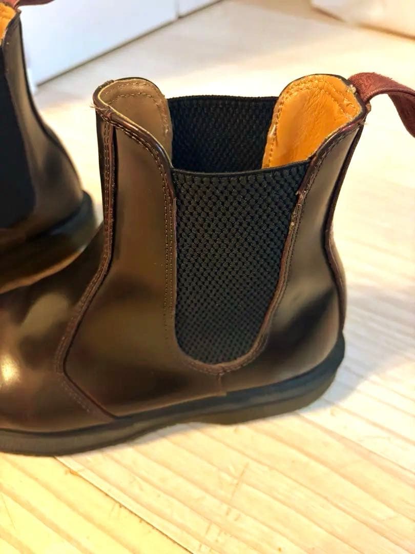 FLORA チェルシーブーツ ダークブラウン