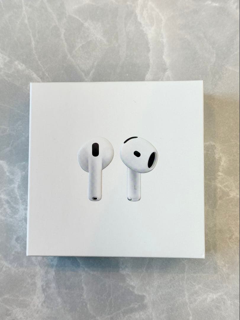 【一度使用のみ美品】Apple AirPods 4