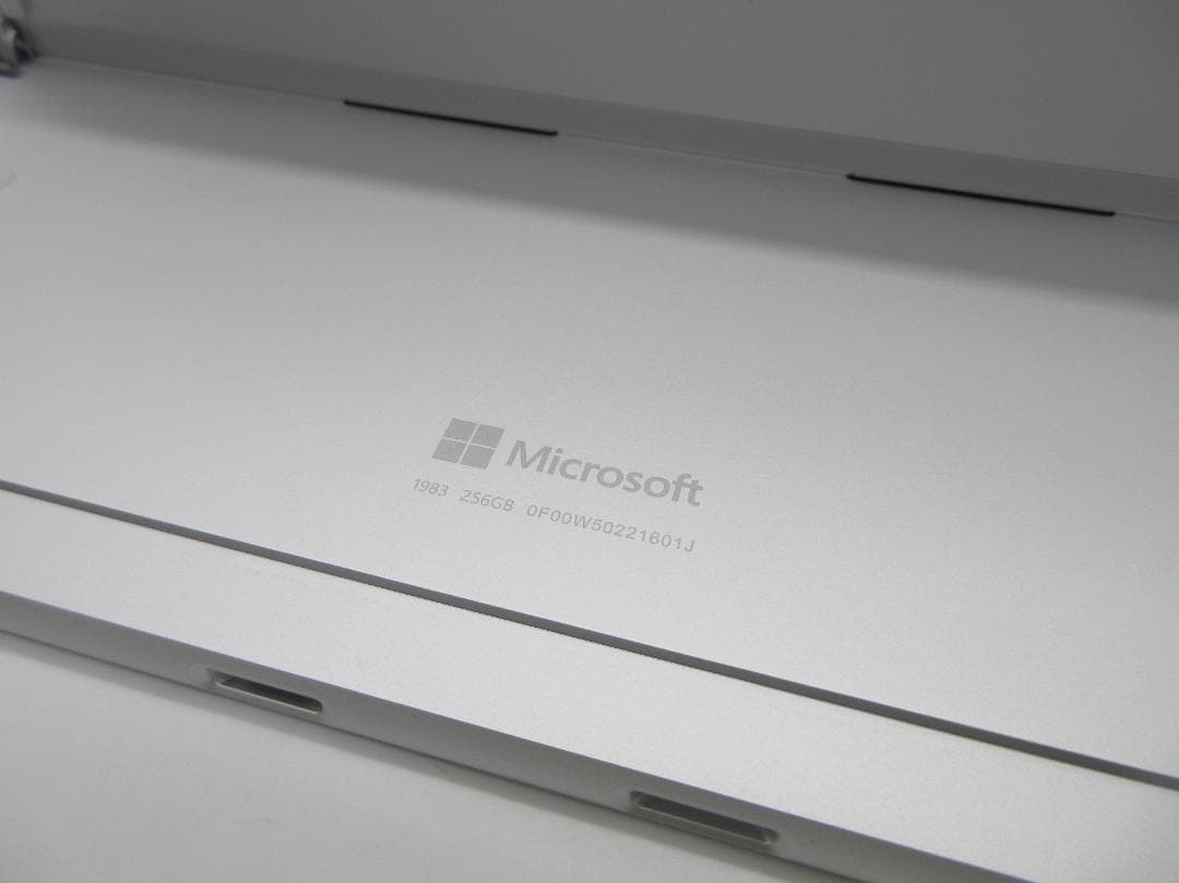 Windowsタブレット本体 [M8081]SurfacePro8 (i5/8GB/256GB/Office)