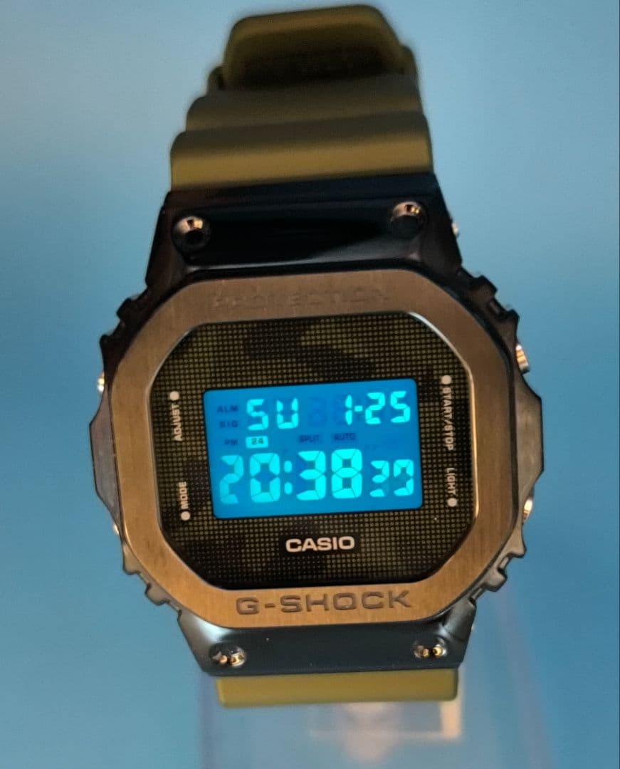 【極美品】G-SHOCK GM-5600B-3JF 迷彩グリーン電池新品